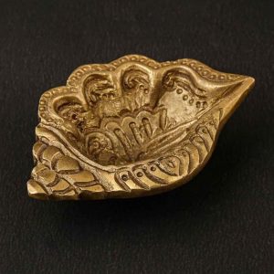 Shankh Shaped Designer Diya